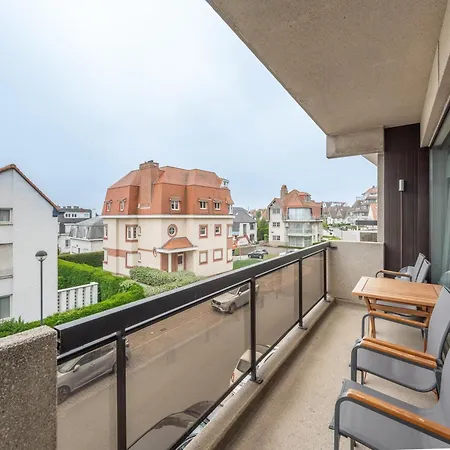 In Duinbergen Near Sailing School *