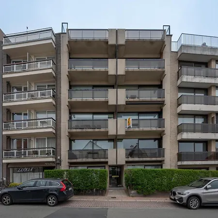 In Duinbergen Near Sailing School Apartment Knokke-Heist